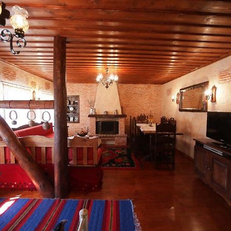 Dora'S House At Agios Germanos Prespes Guest House Ngoại thất bức ảnh