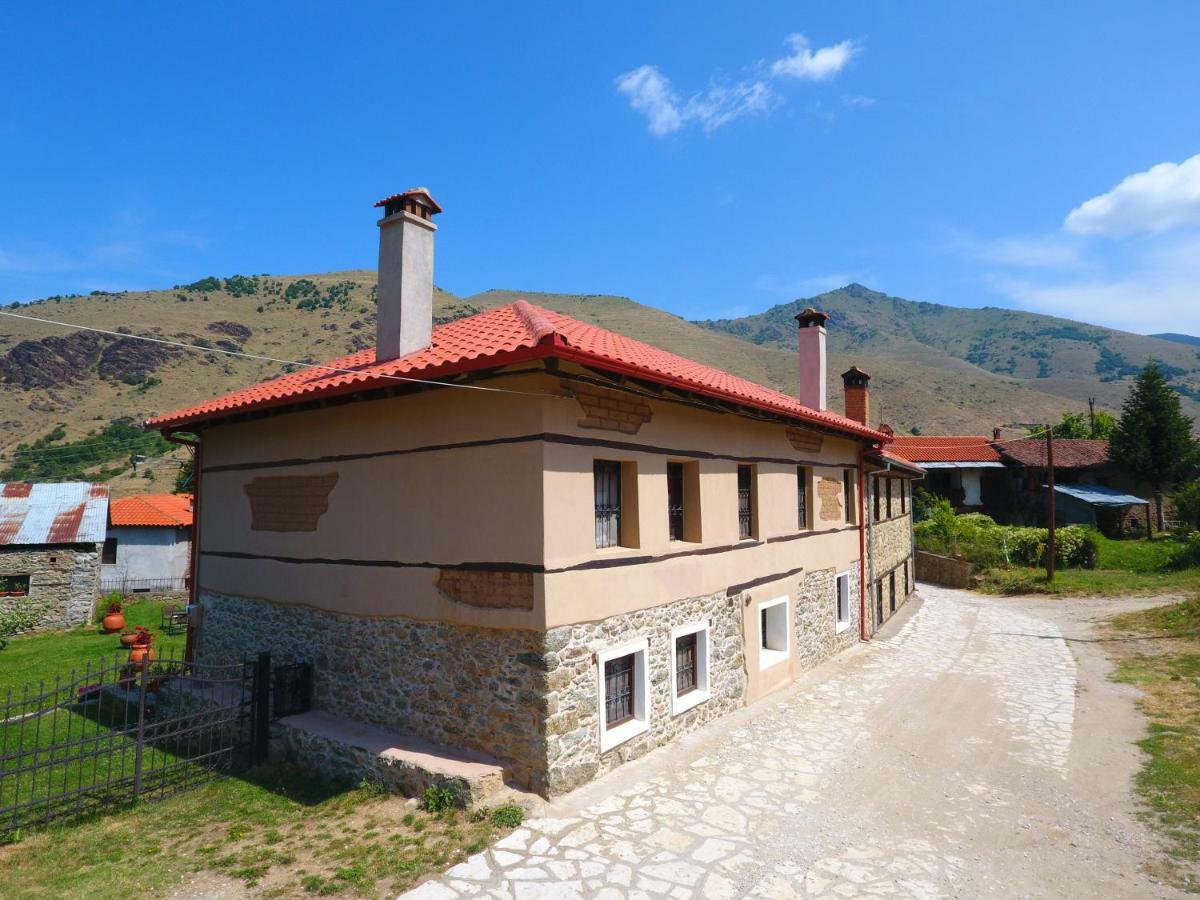 Dora'S House At Agios Germanos Prespes Guest House Ngoại thất bức ảnh