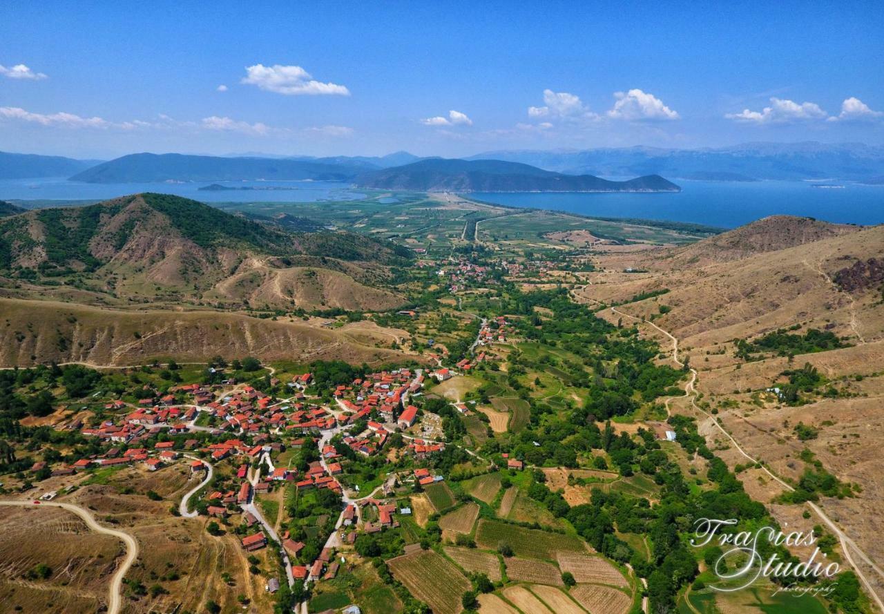 Dora'S House At Agios Germanos Prespes Guest House Ngoại thất bức ảnh