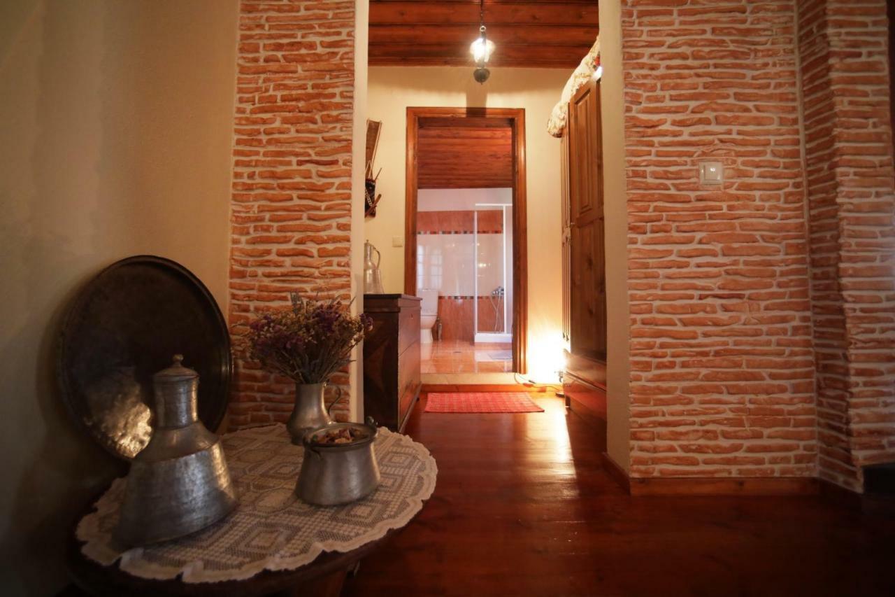 Dora'S House At Agios Germanos Prespes Guest House Ngoại thất bức ảnh