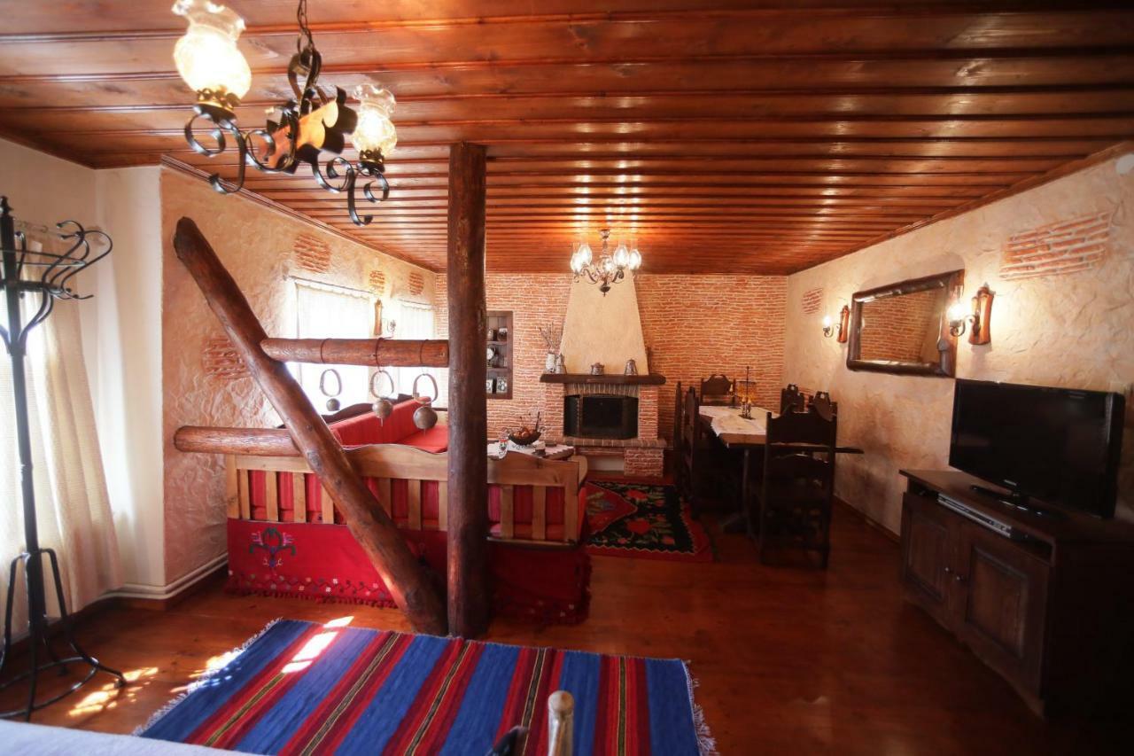 Dora'S House At Agios Germanos Prespes Guest House Ngoại thất bức ảnh